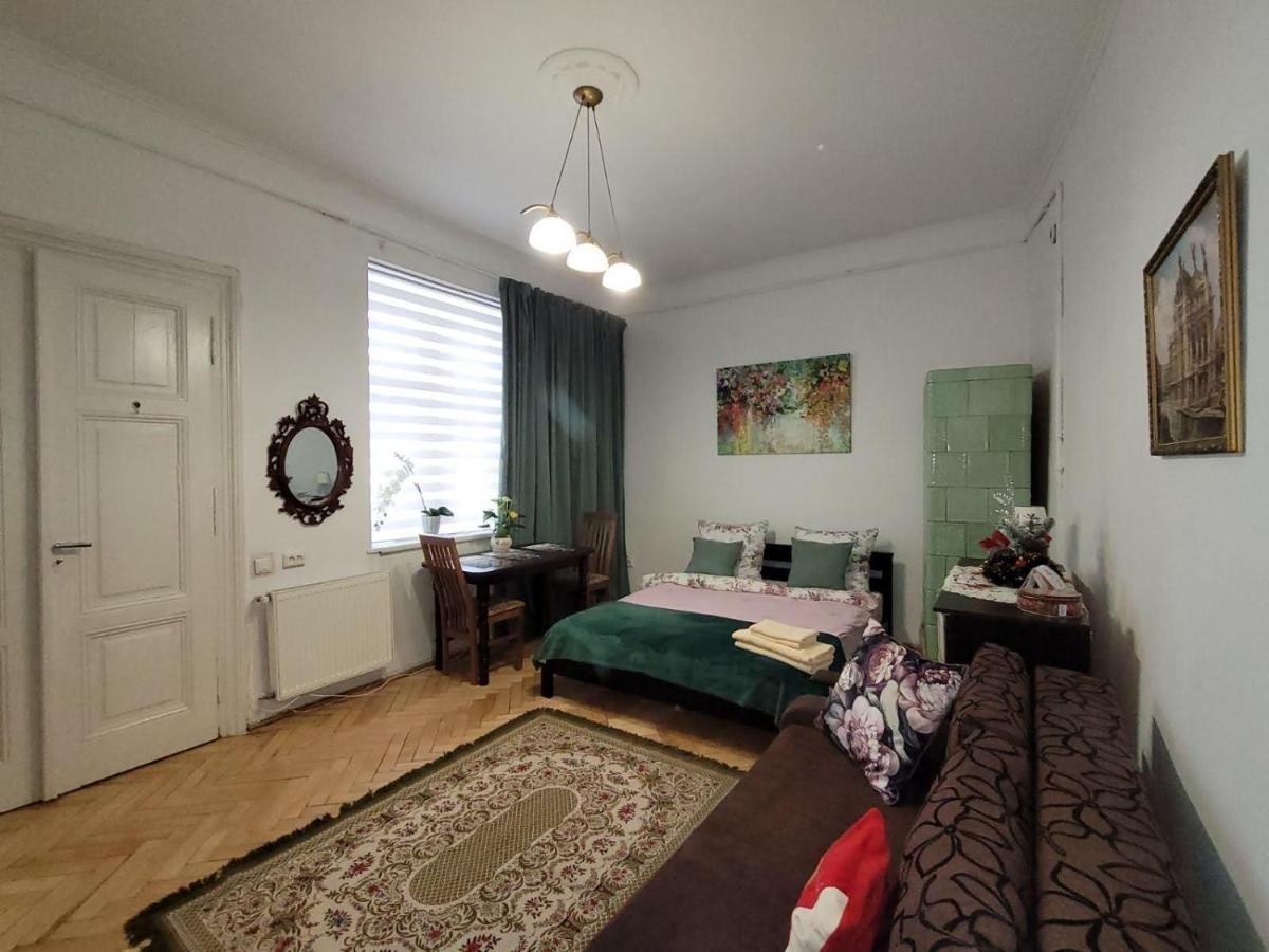 Central Apartment On Rynok Square Lemberg Exterior foto